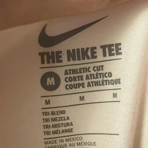 Women’s Nike Oklahoma State University Tee Shirt Size Medium - Picture 3 of 7